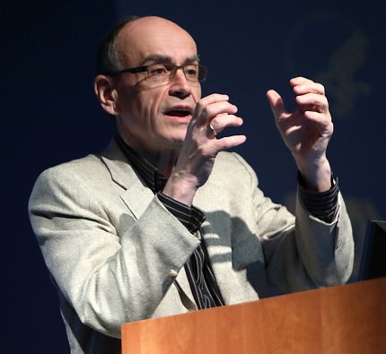 Dr. Südhof explains his research