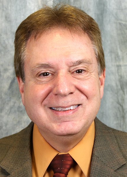 Head shot of Dr. Thomas Vollberg