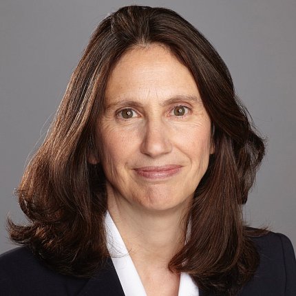 Dr. Alicia Fernandez