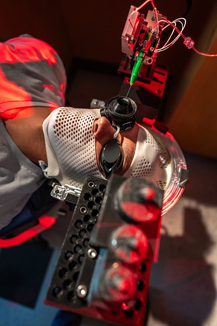 Retinal surgery robot 