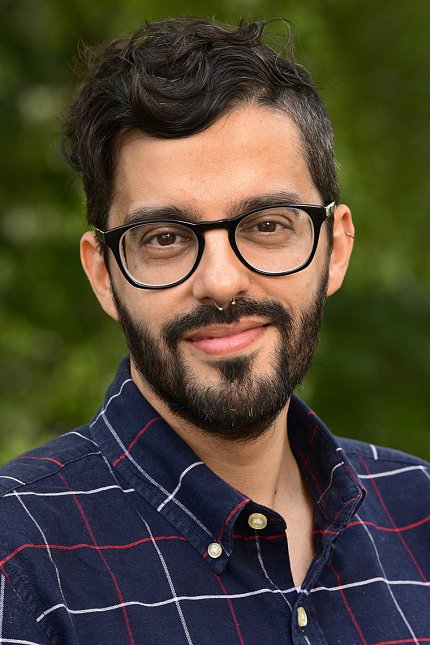 Dr. Carlos “Charly” Guardia head shot