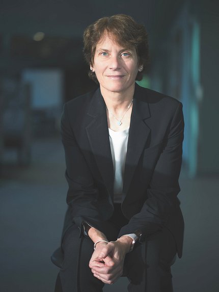Dr. Carolyn Bertozzi