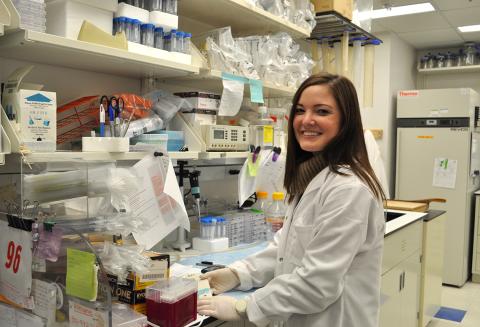 Stahl working in the lab