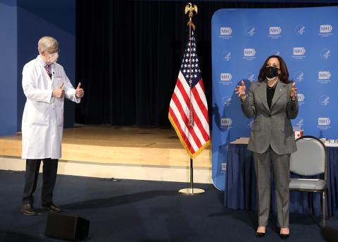 Collins gives the thumbs up for Harris’s remarks