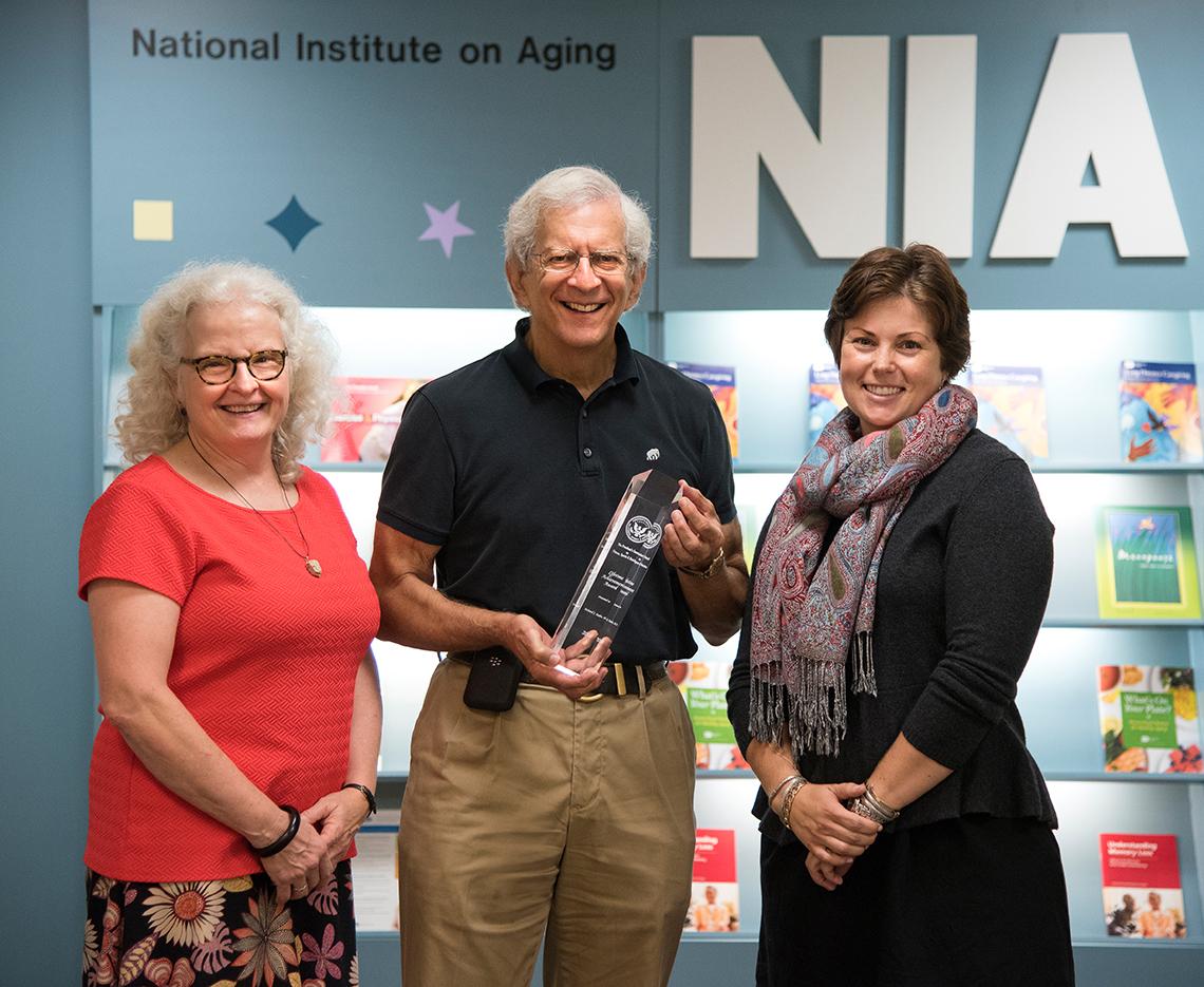 Hodes receives an award