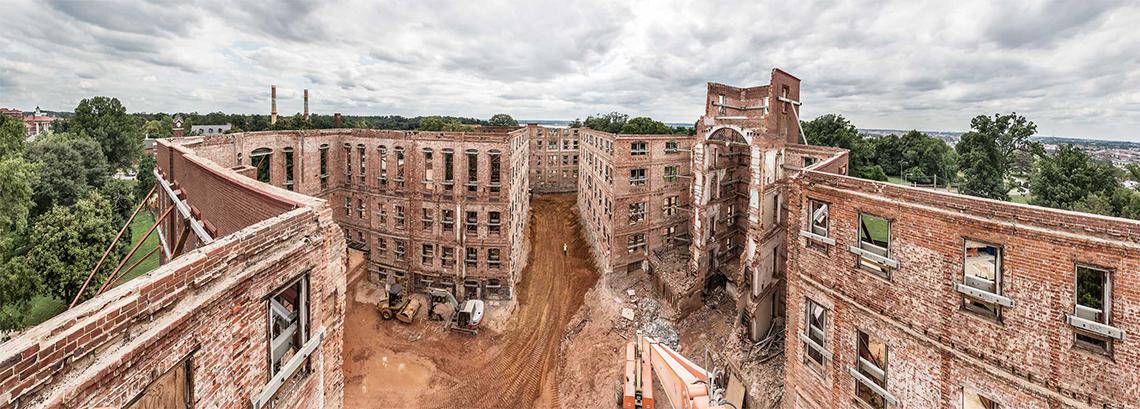 The walls of the Center Building