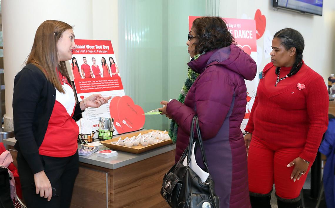 NIH'ers stand by heart-healthy foods samples 