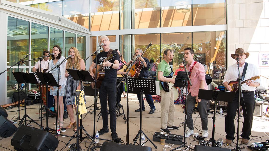 The band plays outside the Clinical Center's south entrance