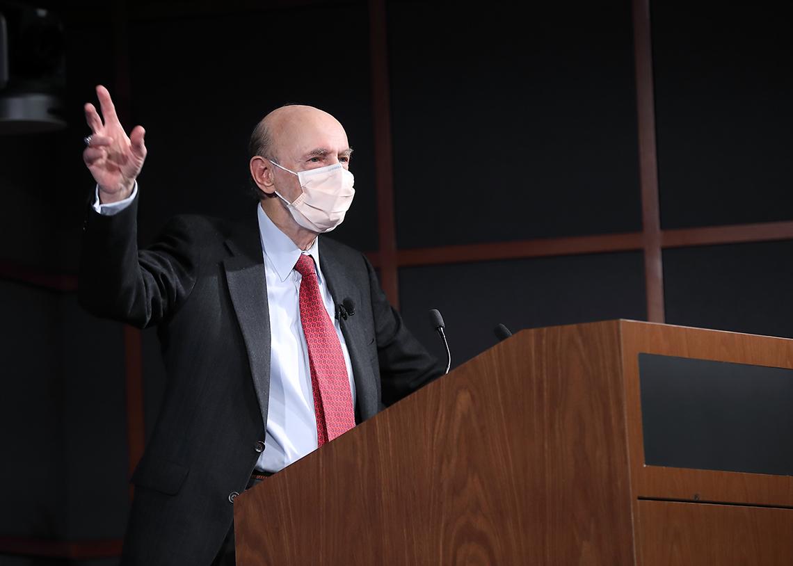 Alter lectures at event.