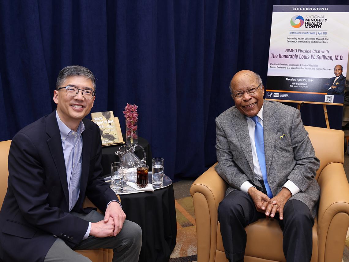 Chiang sits next to Sullivan 