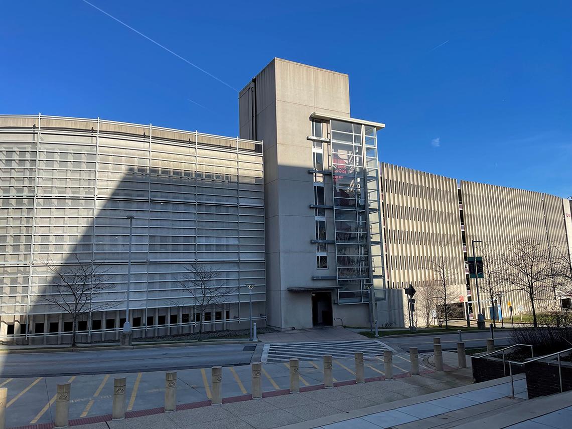 A landdscape view of a parking garage