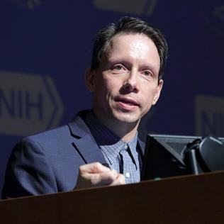 Dr. Horvath speaks at NIH.