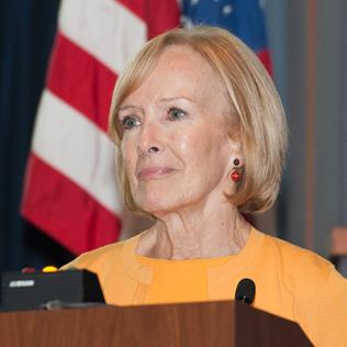 Judy Woodruff