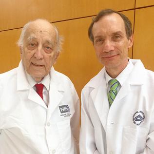 Drs. Thomas Waldmann (l) and Michael Lenardo