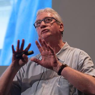 Dr. Frans de Waal