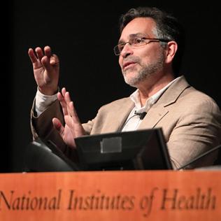 Dr. Alejandro Sánchez Alvarado