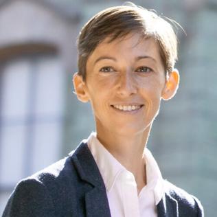 Dr. Dani Bassett headshot