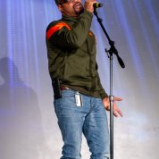 CIT’s Steele sings 