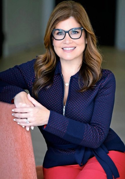 Dr. Marcia Cruz-Correa