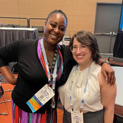 dlaide Holloway (l) from Chicagoland CEAL led a roundtable at the APHA annual meeting that focused on the Sinai Chicago community health worker training program.