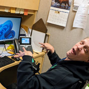 Ricky Day, a 2011 SEARCH graduate, works in the CC’s Office of Administrative Management. PHOTO: Erin Bryant/NINDS